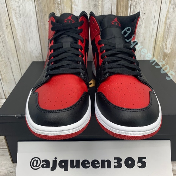 Air Jordan 1 Mid Banned - Picture 4 of 6